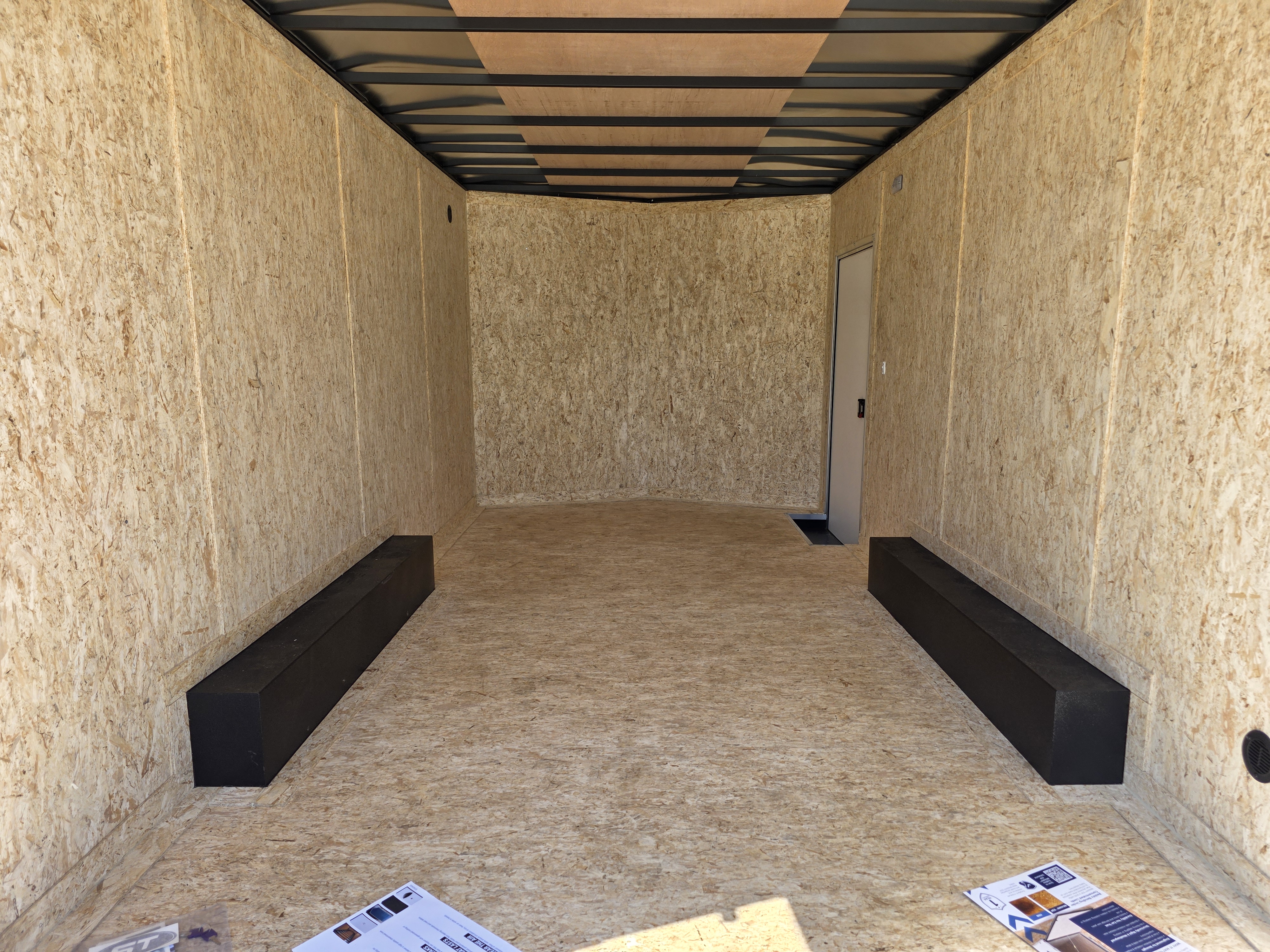 New 2026 Look Trailers 8.5X16 7FT INSIDE FLAT FLOOR SCREWLESS 080 ALUM WHEELS ATV UTV SXS GOLFCART Cargo / Enclosed Trailer