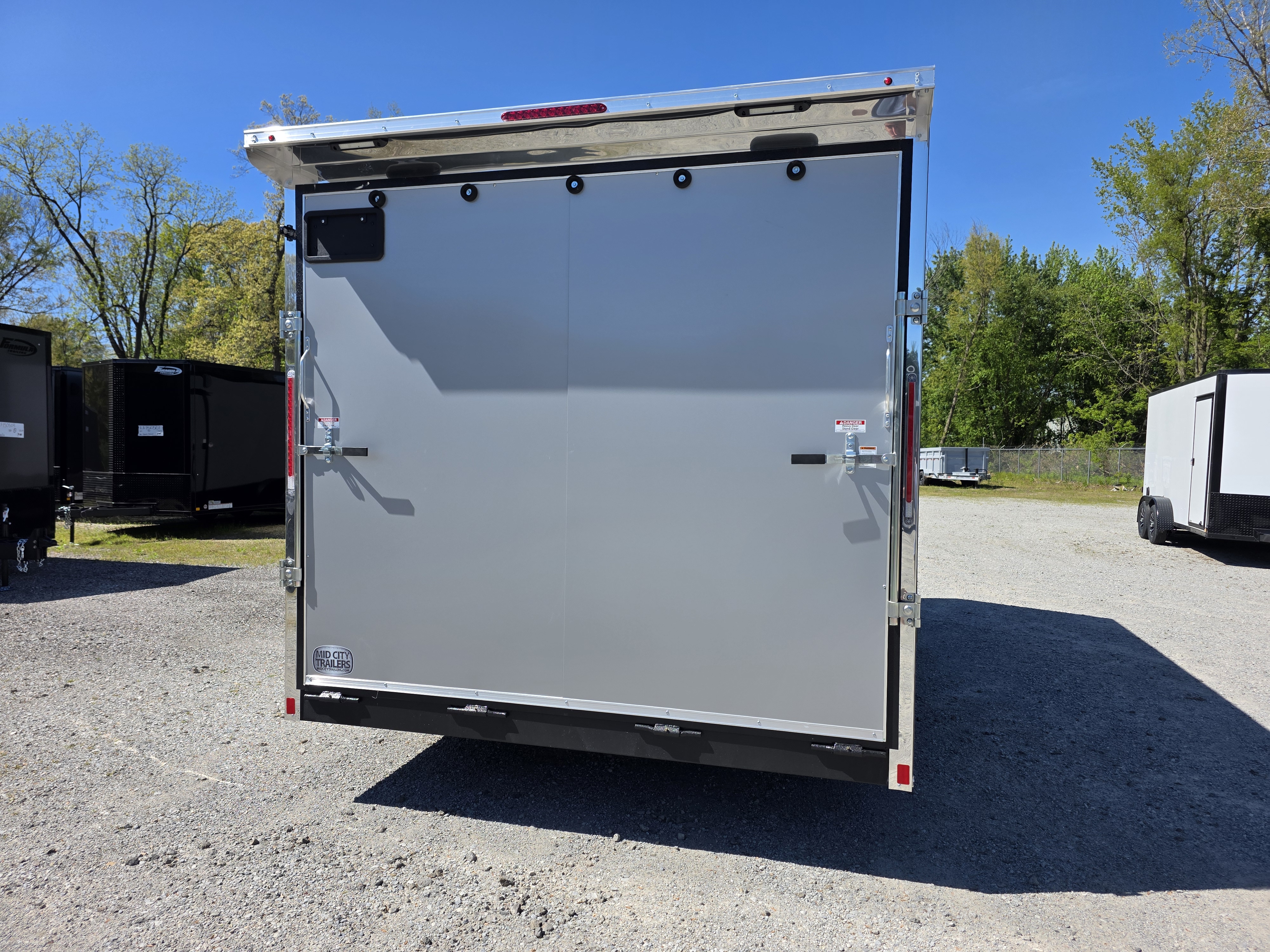 New 2026 Look Trailers 8.5X16 7FT INSIDE FLAT FLOOR SCREWLESS 080 ALUM WHEELS ATV UTV SXS GOLFCART Cargo / Enclosed Trailer
