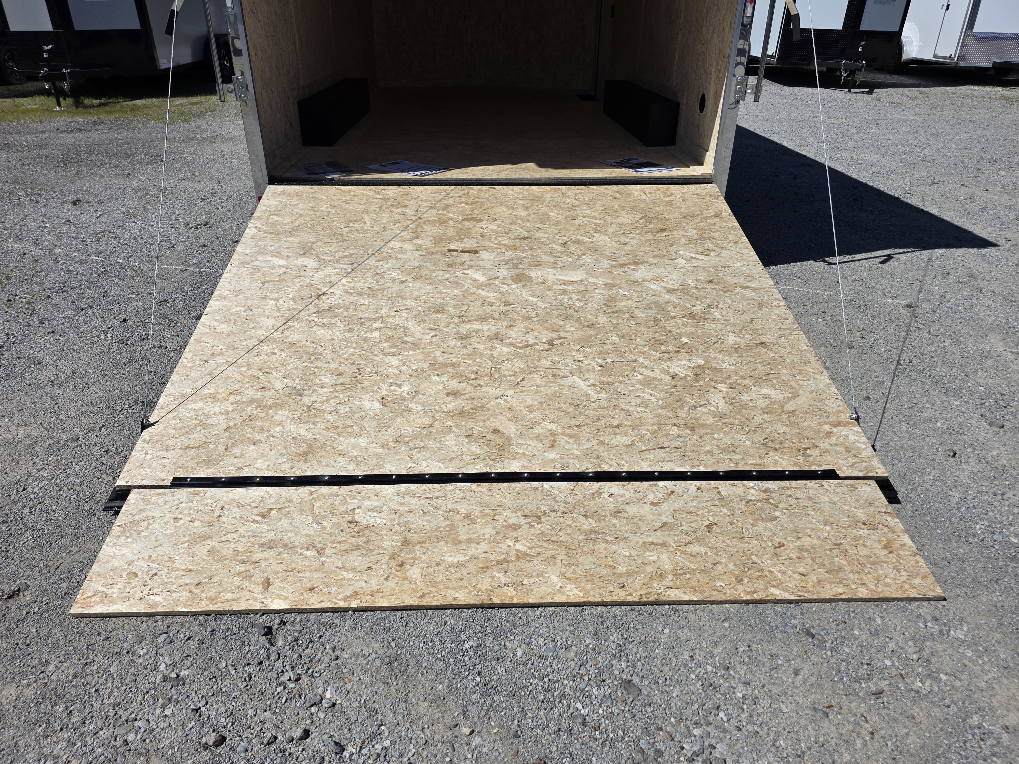 New 2026 Look Trailers 8.5X16 7FT INSIDE FLAT FLOOR SCREWLESS 080 ALUM WHEELS ATV UTV SXS GOLFCART Cargo / Enclosed Trailer