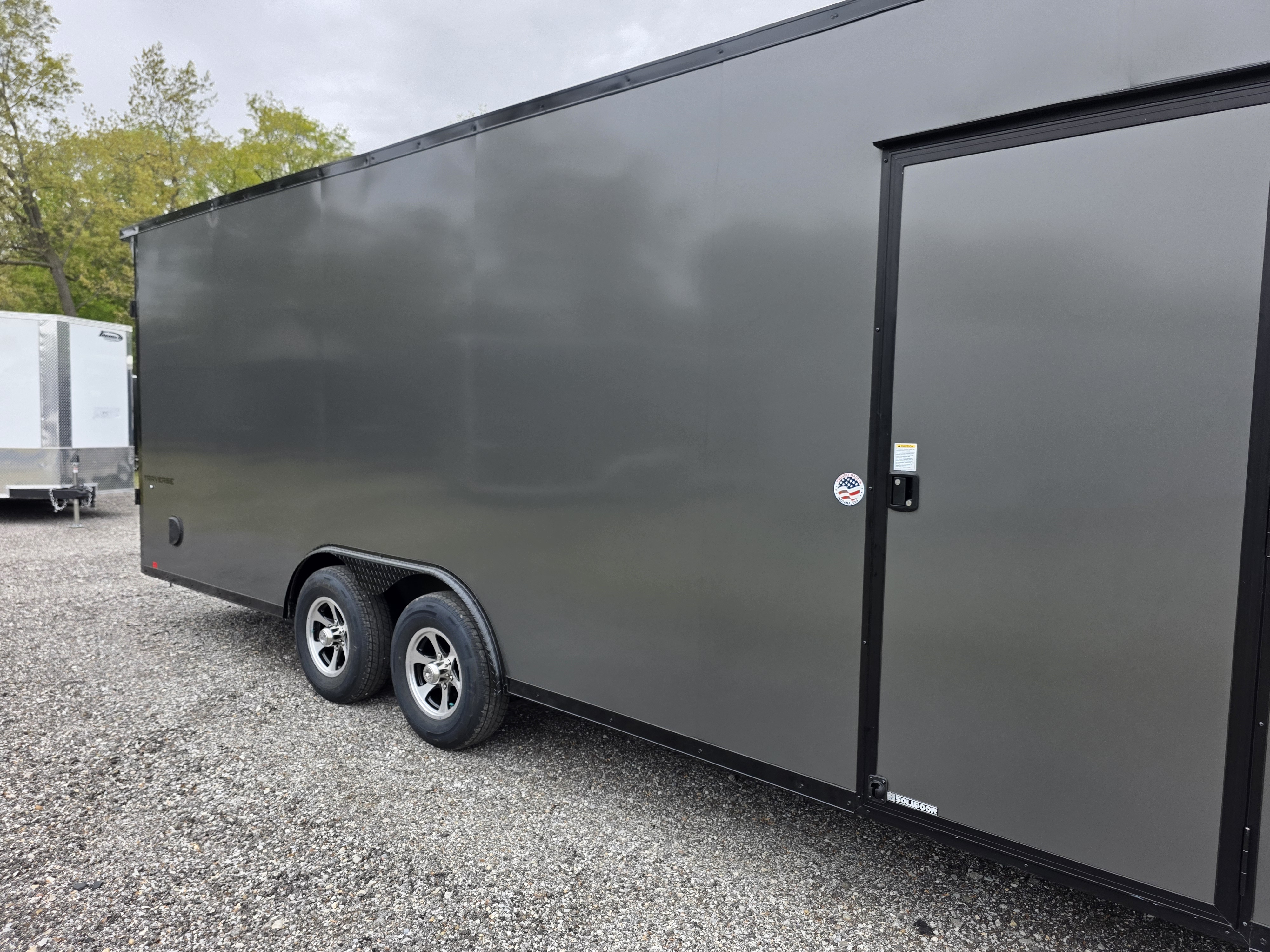 New 2026 Formula Trailers 8.5X24 SCREWLESS EXTERIOR BLACKOUT 7' INSIDE 10K GVWR Cargo / Enclosed Trailer