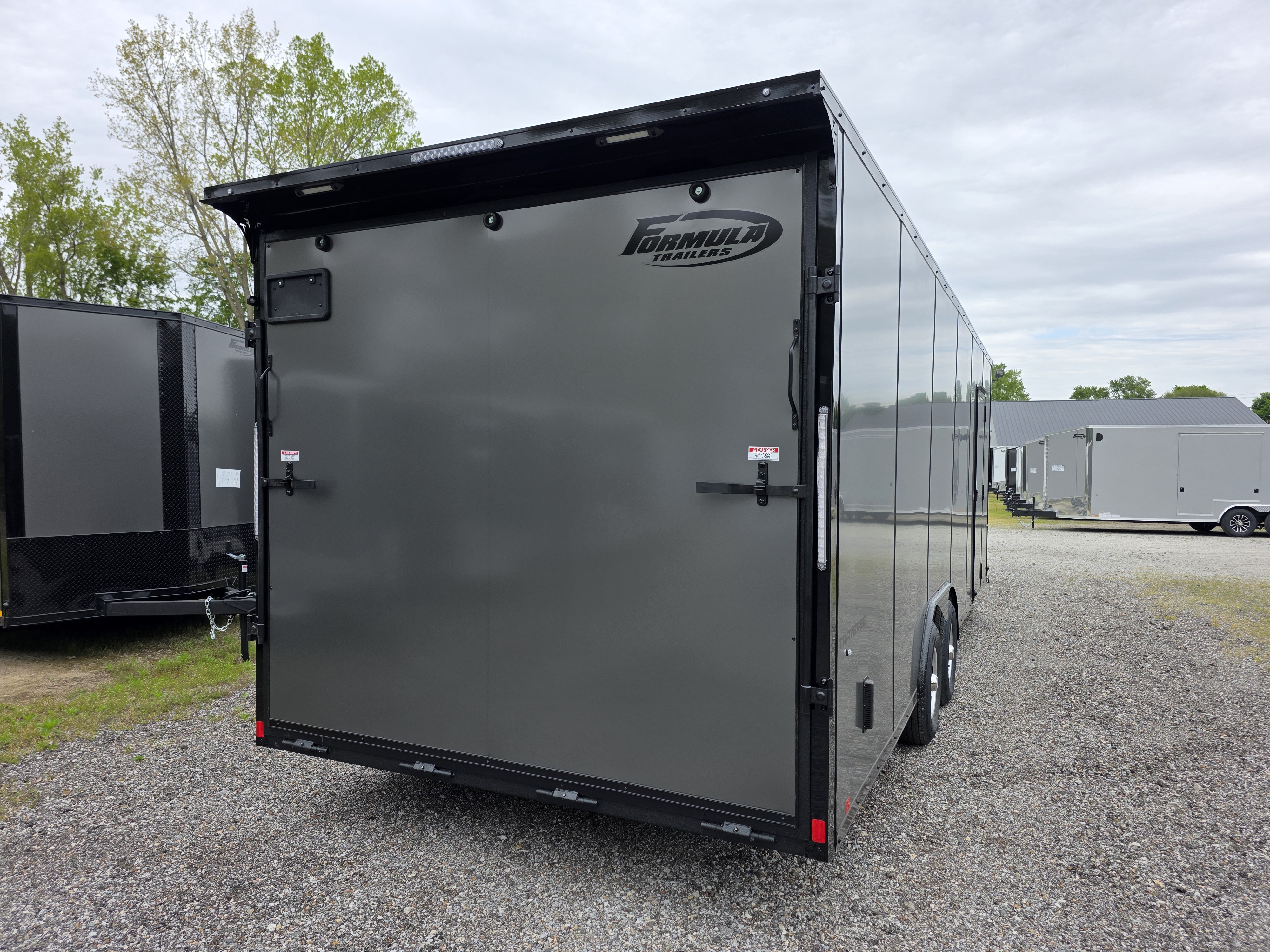New 2026 Formula Trailers 8.5X24 SCREWLESS EXTERIOR BLACKOUT 7' INSIDE 10K GVWR Cargo / Enclosed Trailer
