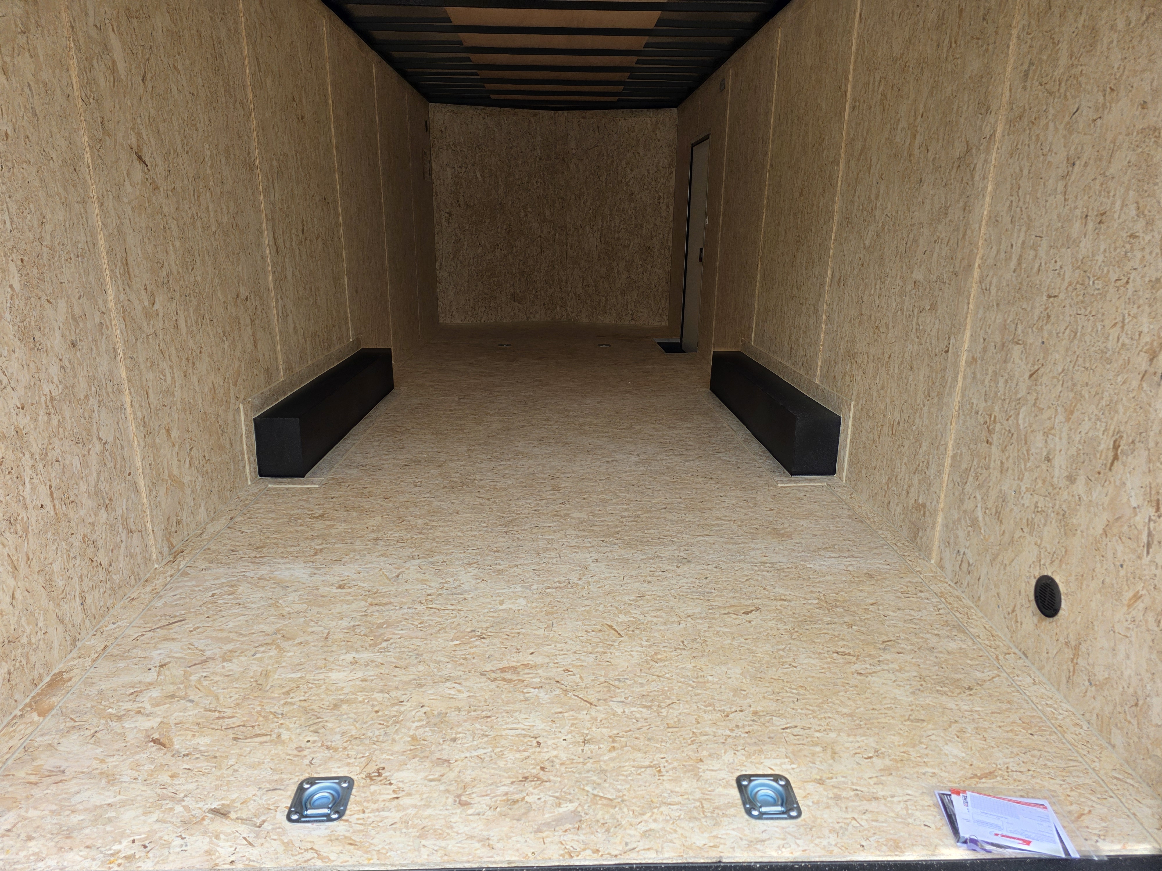 New 2026 Formula Trailers 8.5X24 SCREWLESS EXTERIOR BLACKOUT 7' INSIDE 10K GVWR Cargo / Enclosed Trailer