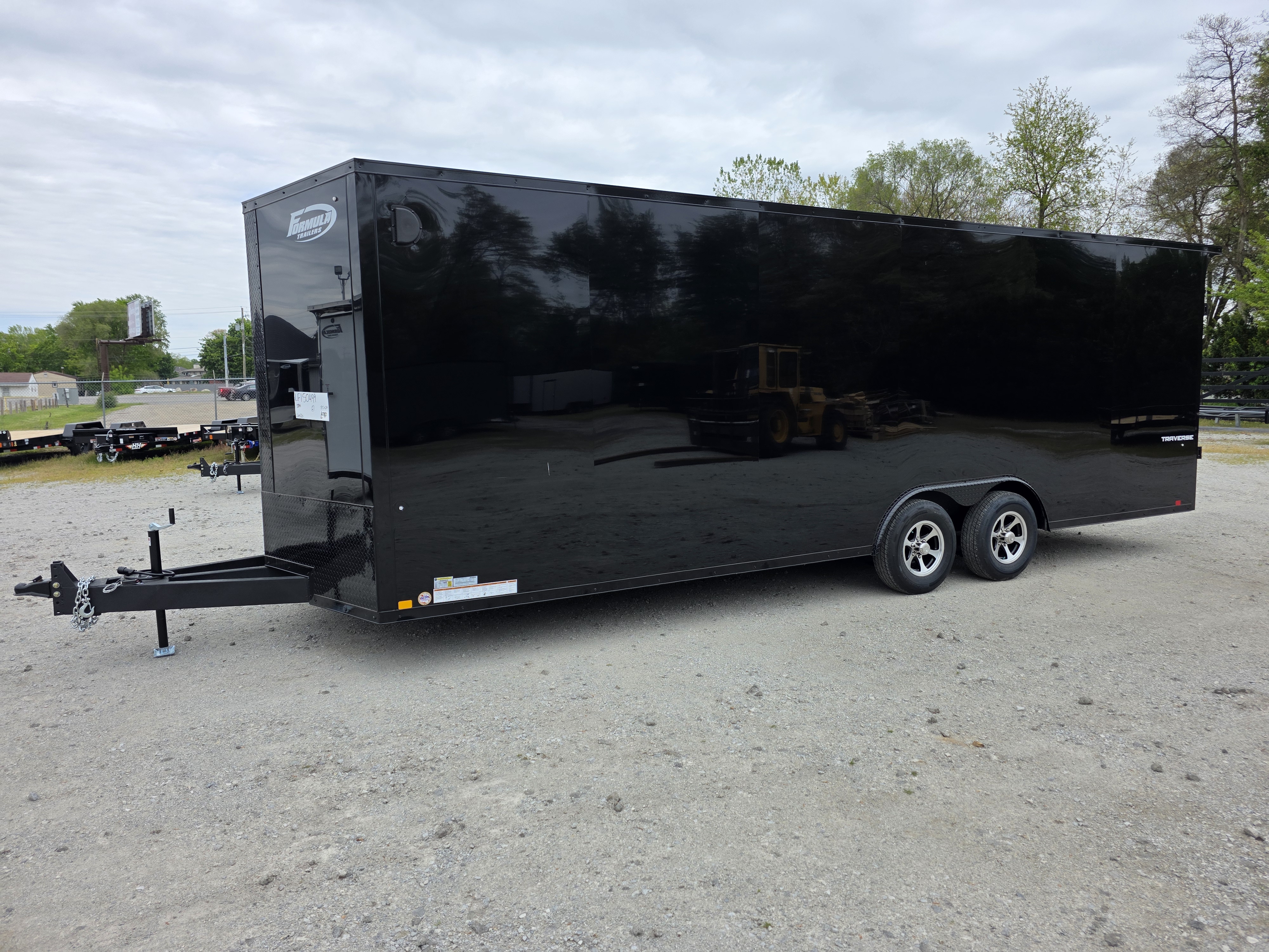 New 2026 Formula Trailers 8.5X24 SCREWLESS EXTERIOR BLACKOUT 7' INSIDE 10K GVWR Cargo / Enclosed Trailer