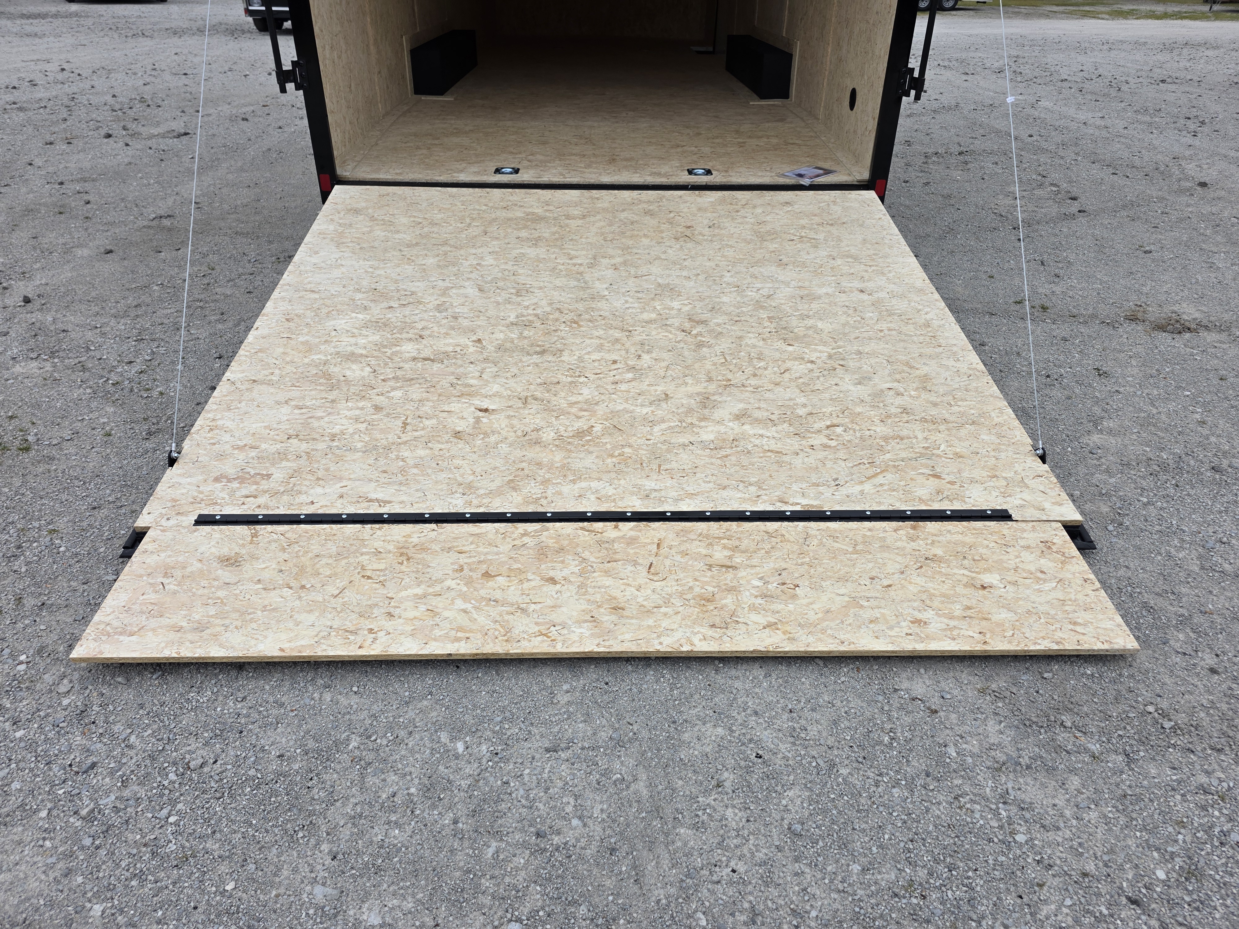 New 2026 Formula Trailers 8.5X24 SCREWLESS EXTERIOR BLACKOUT 7' INSIDE 10K GVWR Cargo / Enclosed Trailer