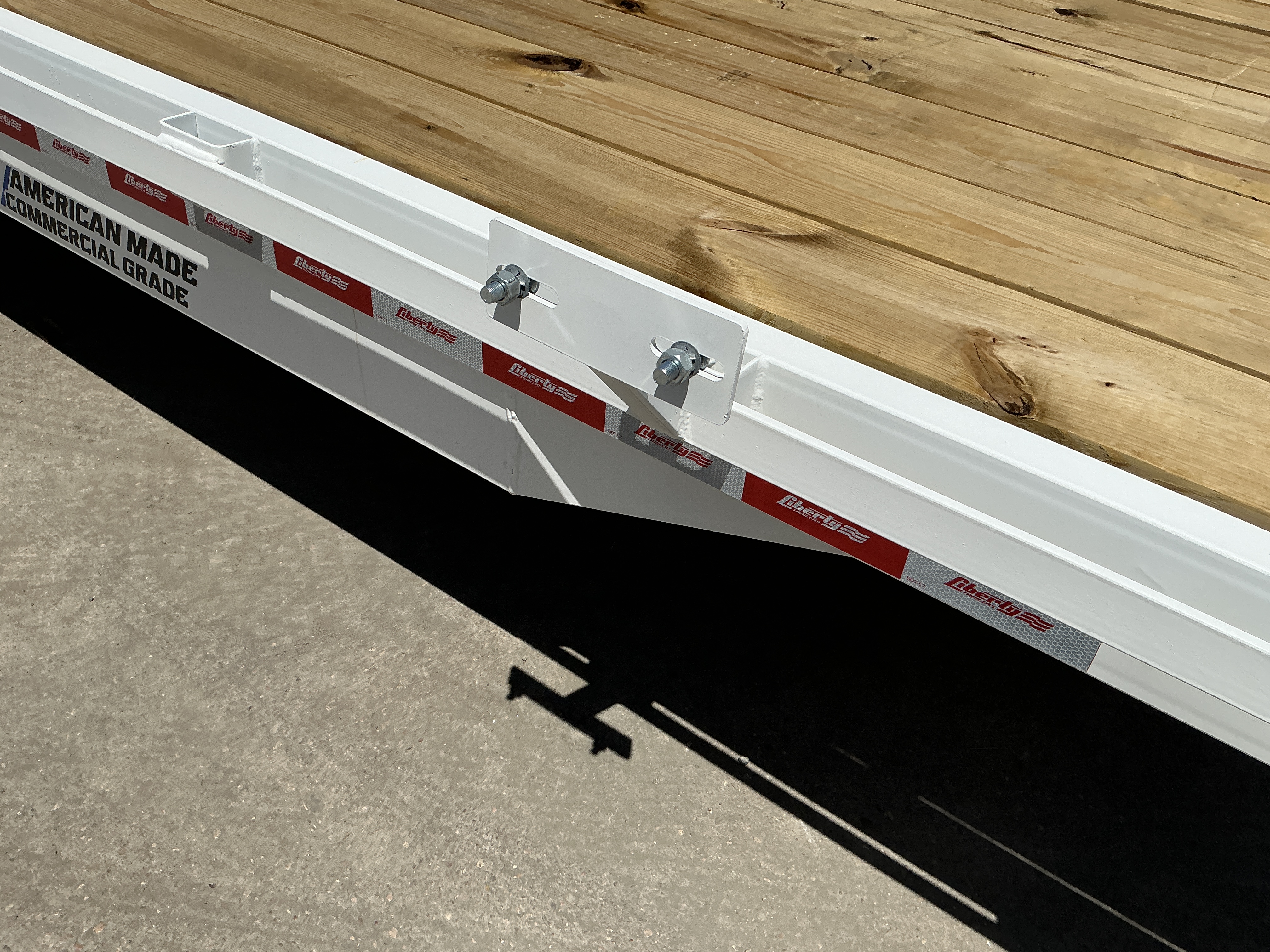 New 2026 Liberty Industries LE14K 83X18+2C6 Flatbed Trailer