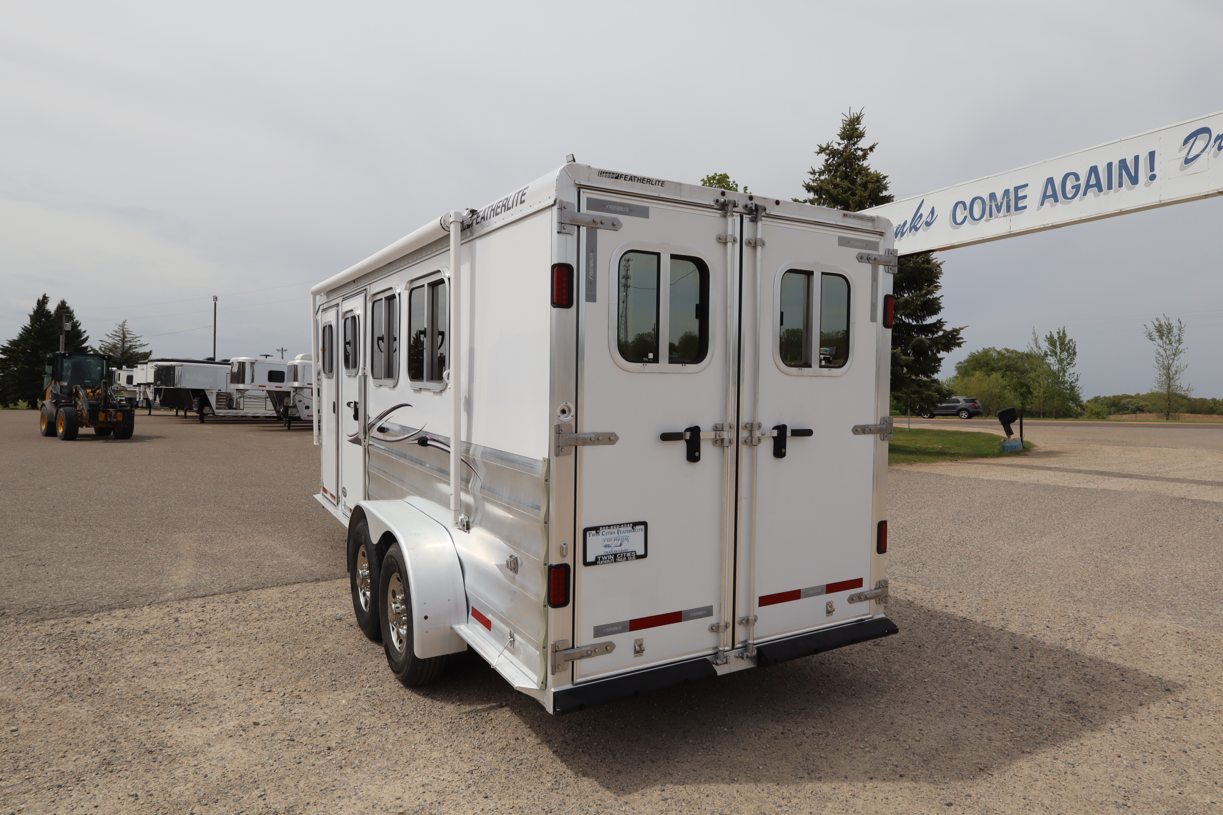 Used 2012 Featherlite Trailers 3 Horse Weekender Trailer