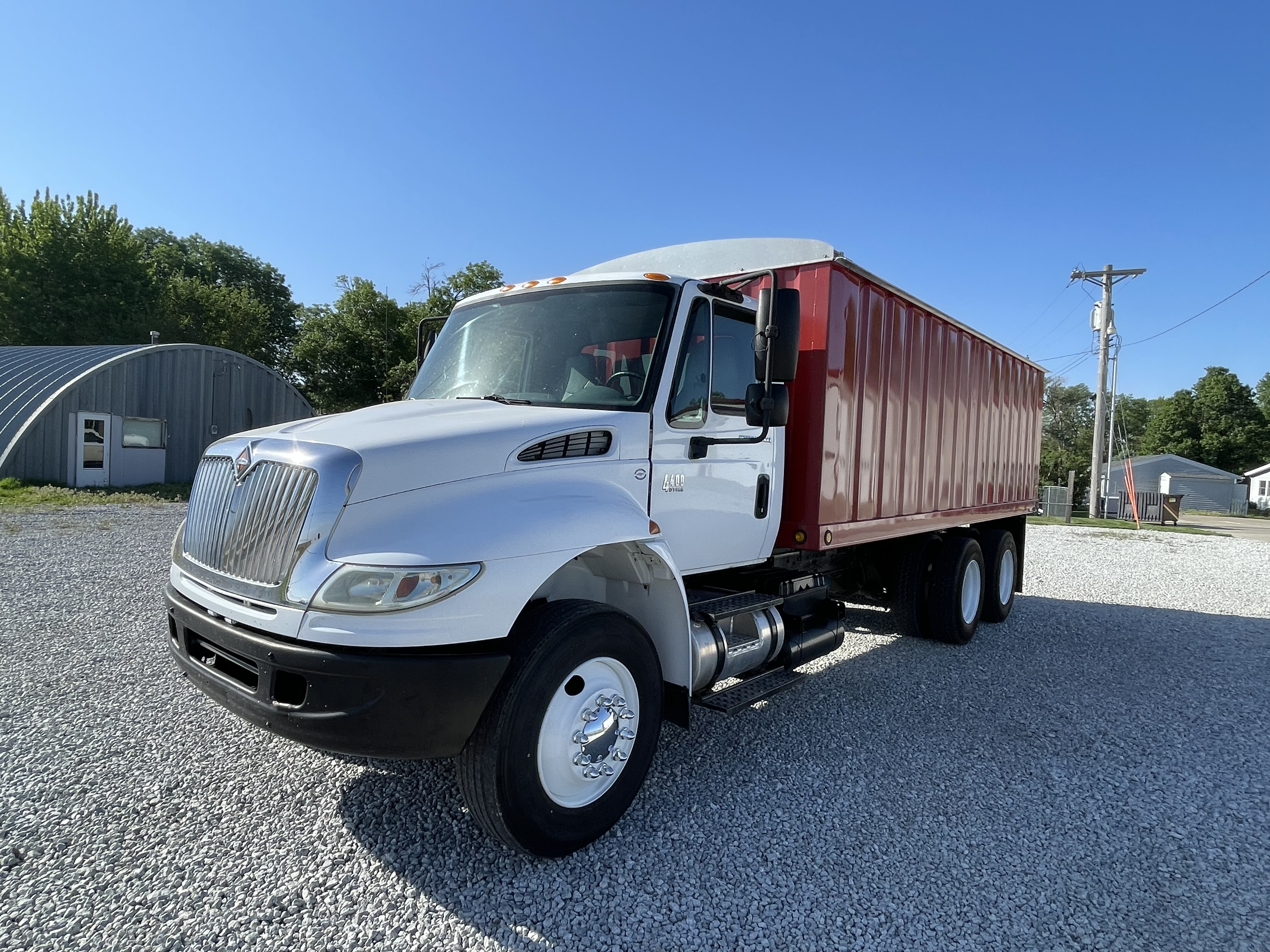 Used 2006 International 4400 Truck