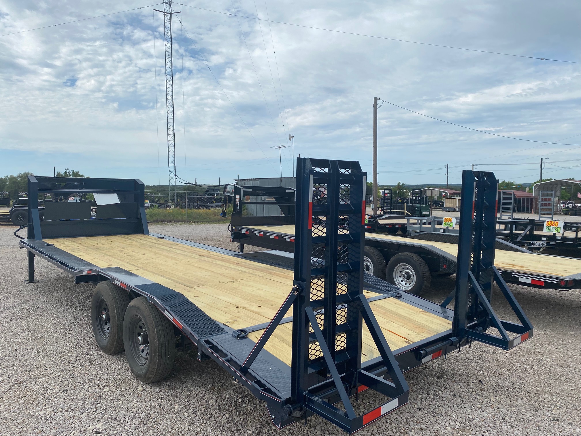 New 2026 Lion - 102" X 24' Drive Over Fender Trailer - SUR