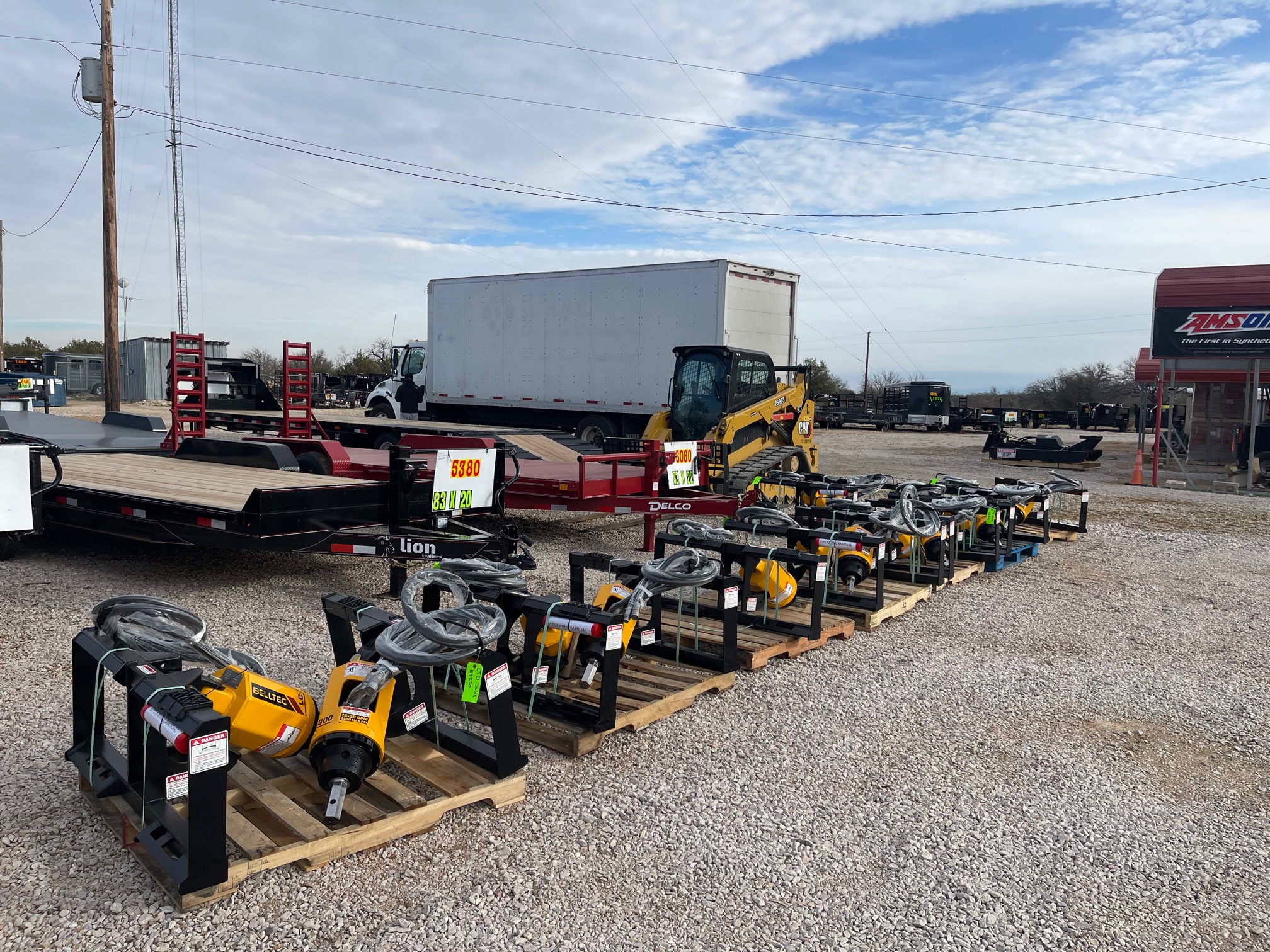 New 2026 Tiger -- 83 "X 20' Equipment Trailer - SIR -