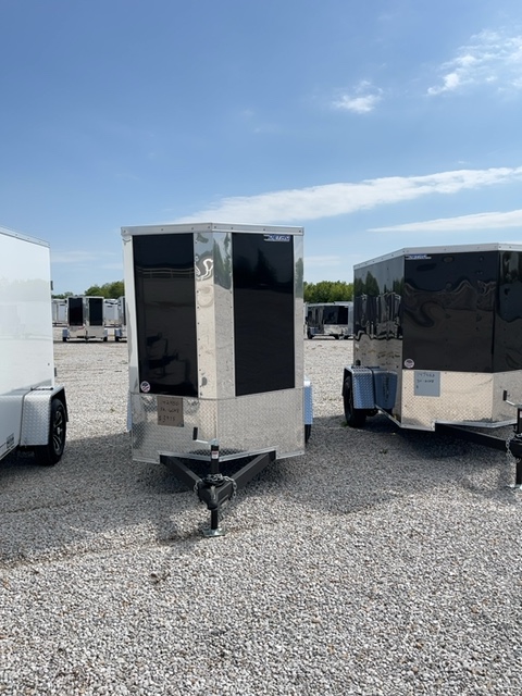 New 2026 Impact Trailers Quake 5x8 3K Ramp Door V-Nose