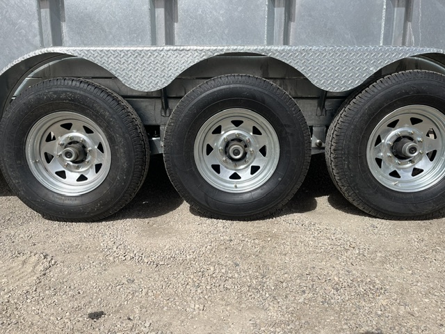 New 2026 Canada Trailers 16FT GALVINAZED TRIPLE AXLE Dump Trailer