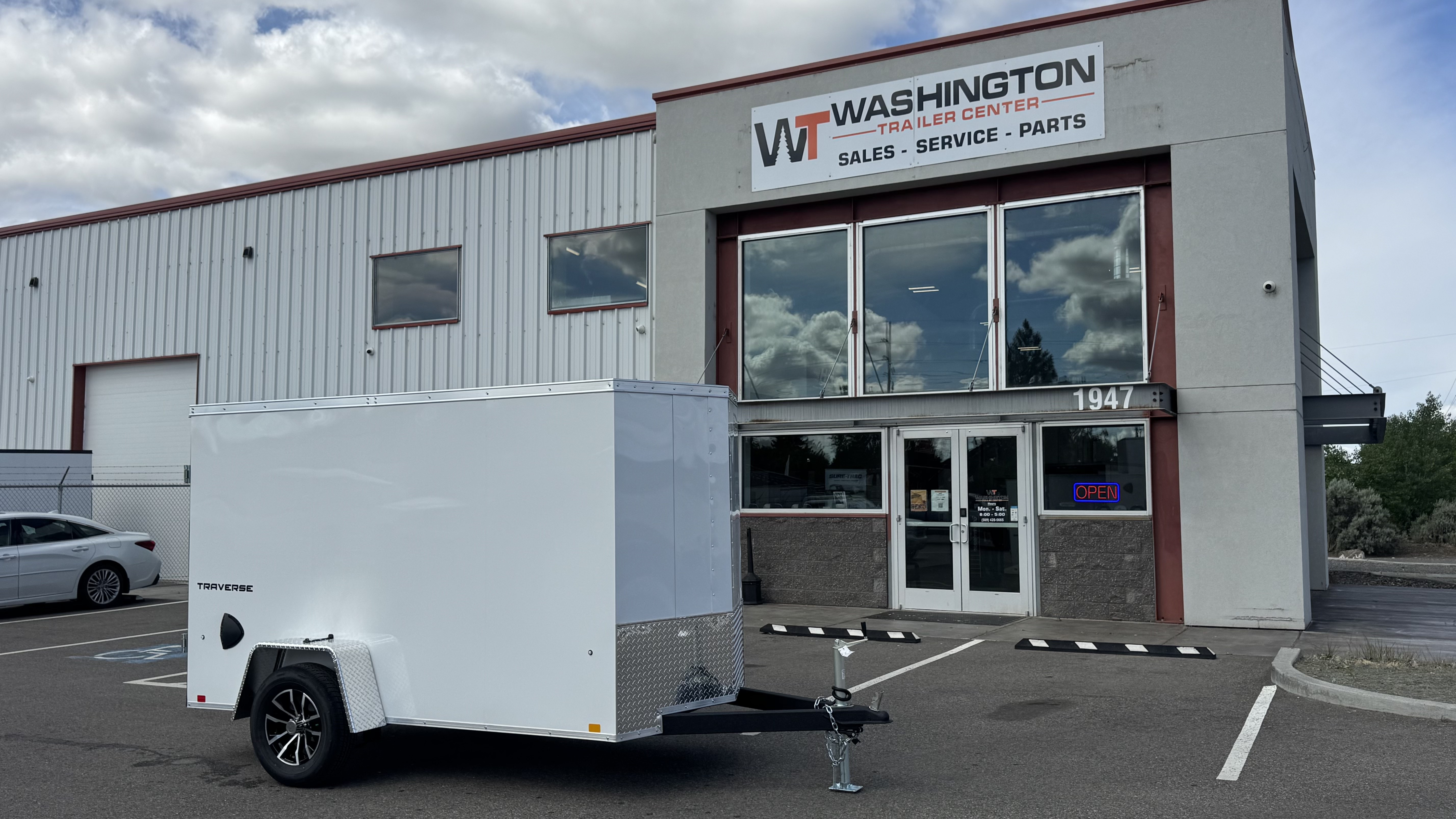 New 2026 Formula Trailers 5 x 10 Traverse V-Nose 3k Cargo / Enclosed Trailer