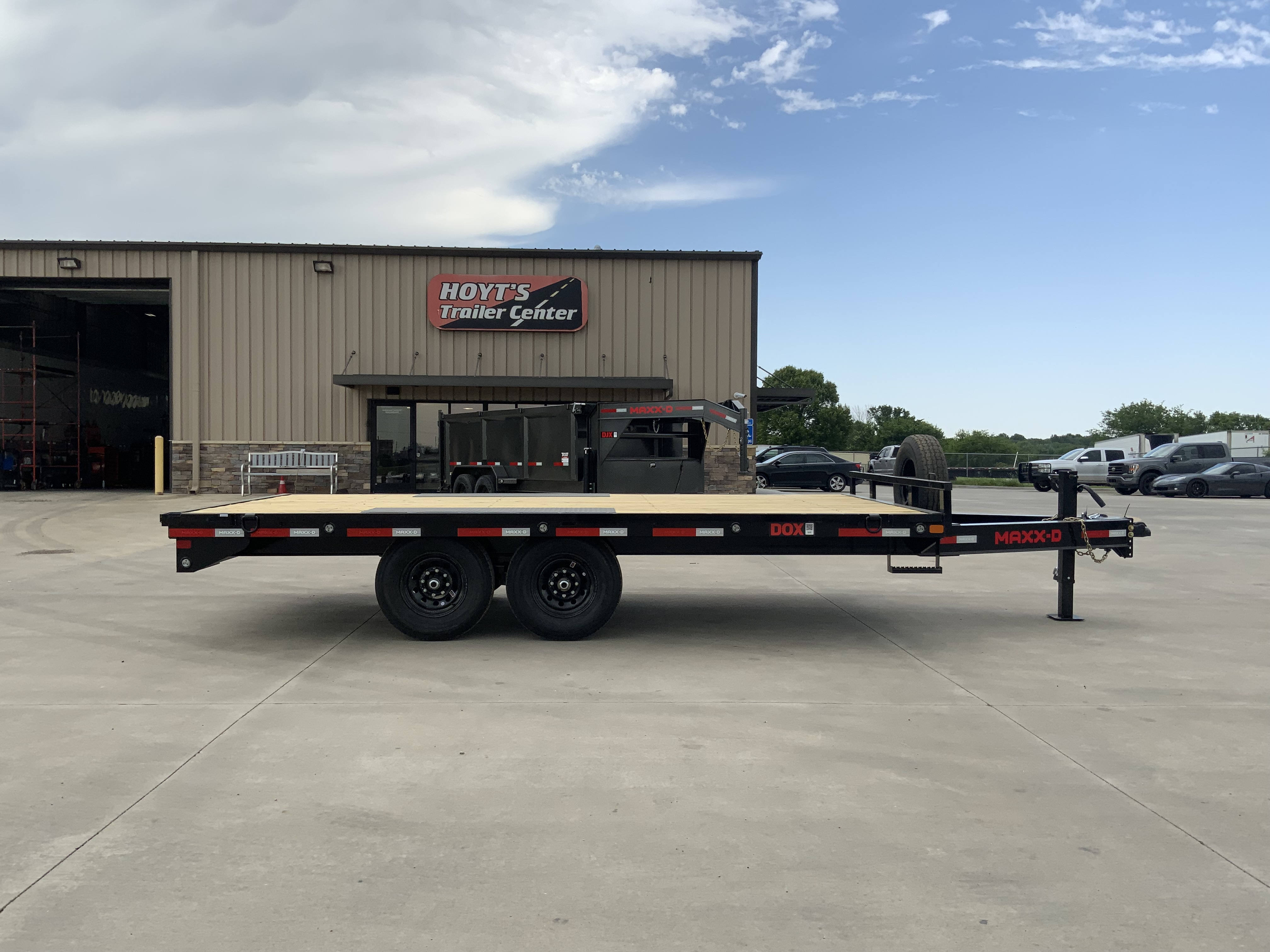 New 2026 MAXX-D 102 X 16 DOX Deckover Trailer