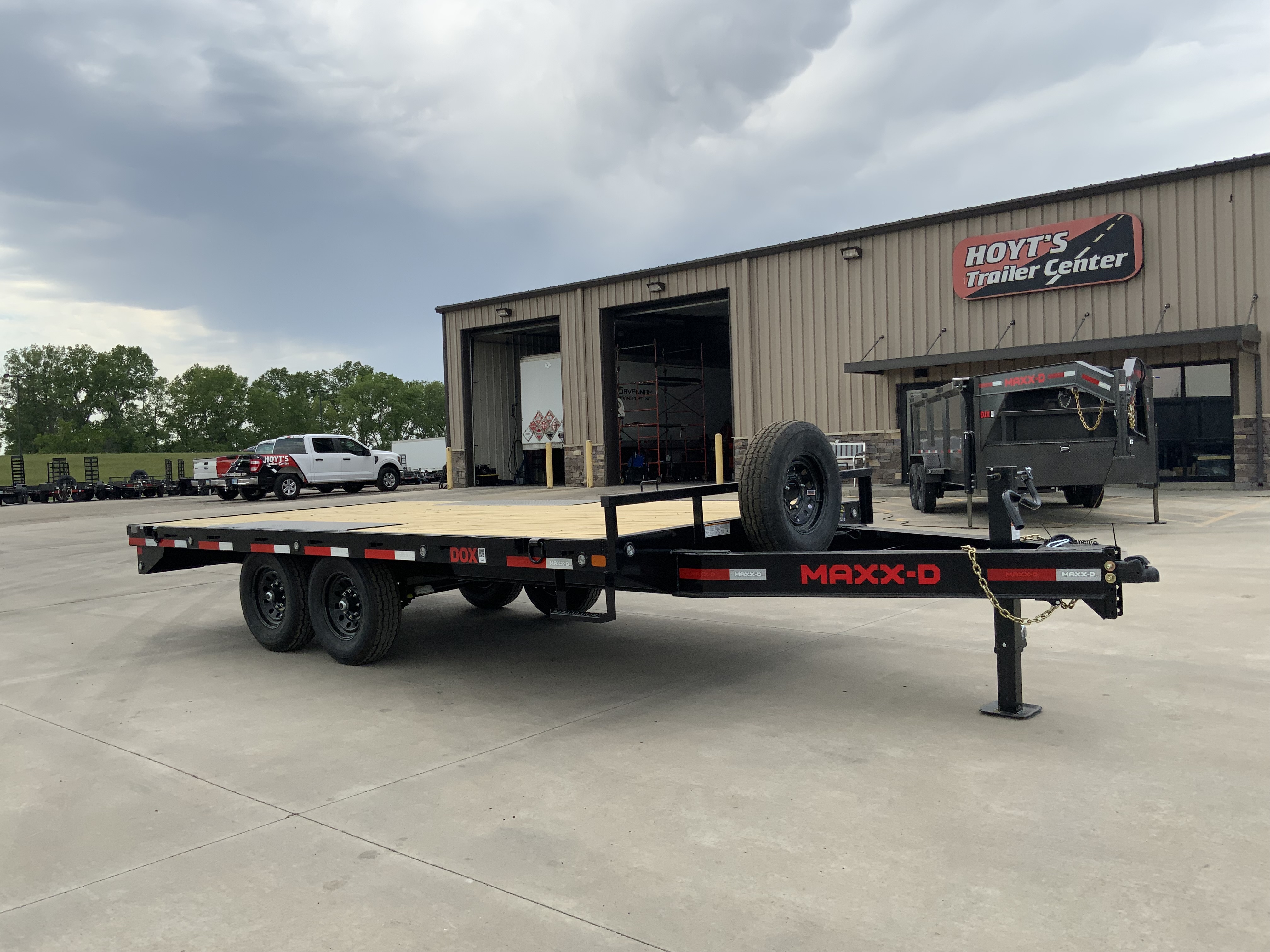 New 2026 MAXX-D 102 X 16 DOX Deckover Trailer