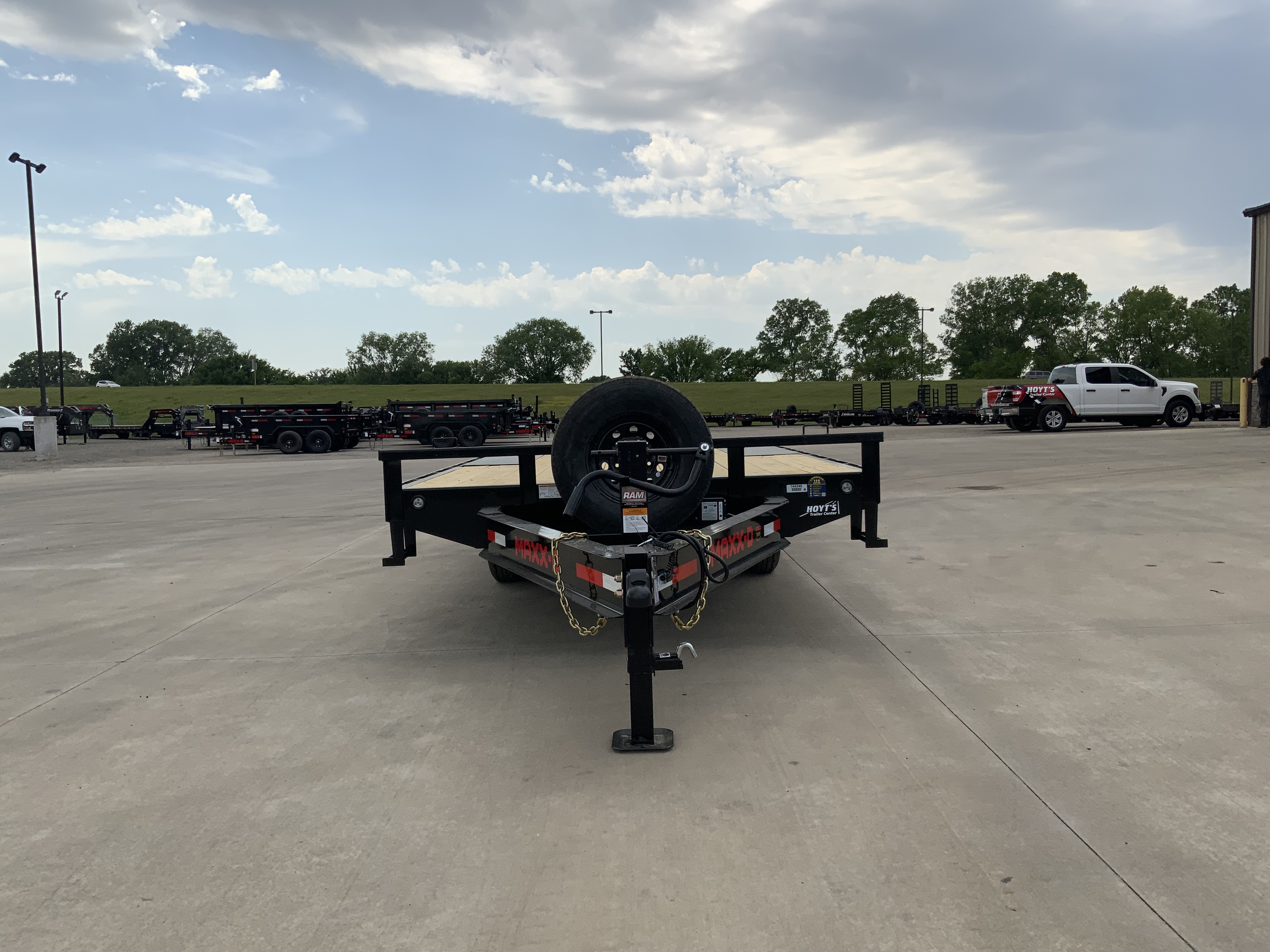 New 2026 MAXX-D 102 X 16 DOX Deckover Trailer
