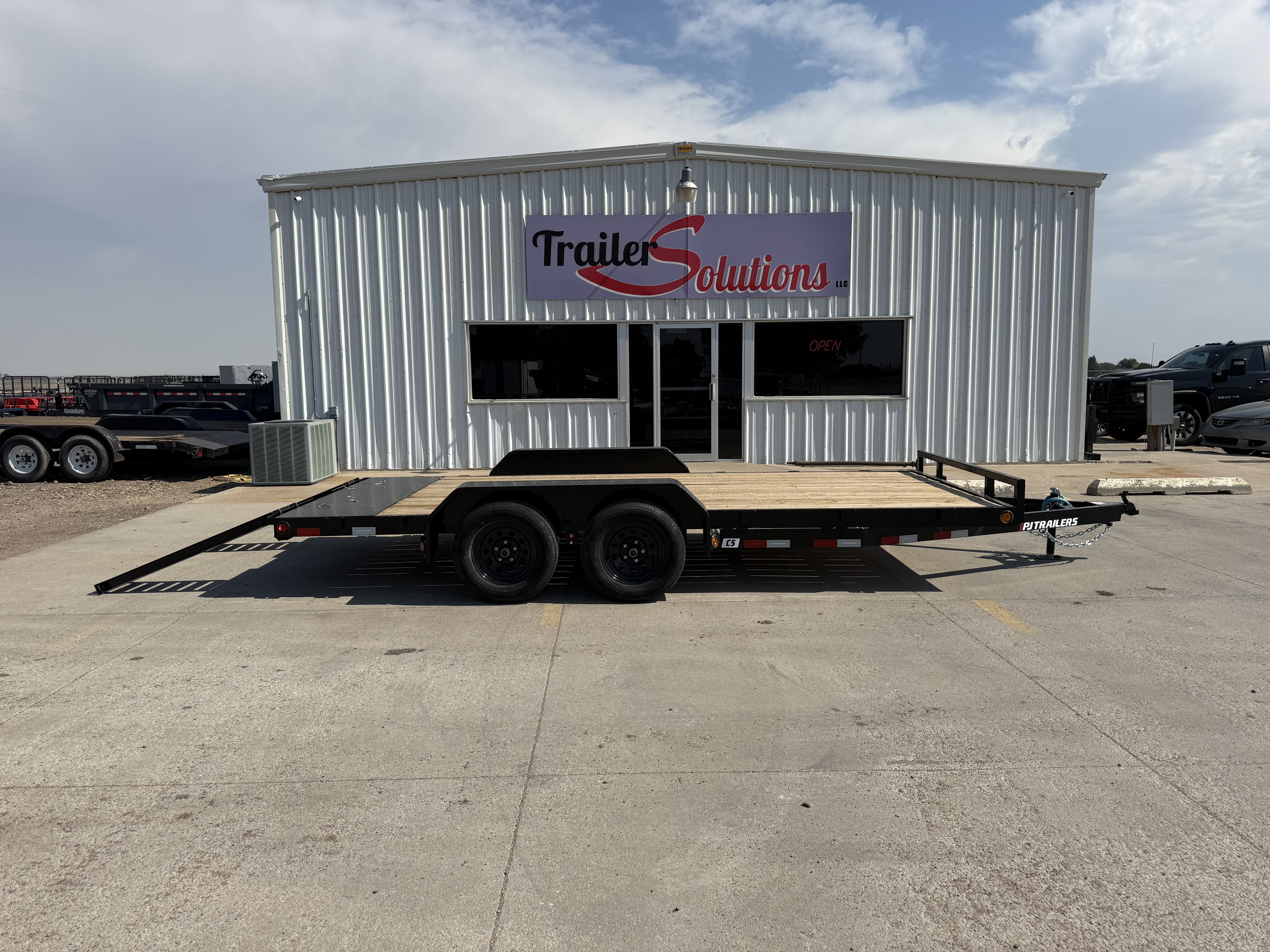 New 2026 PJ Trailers C5 16' X 83  Car Hauler