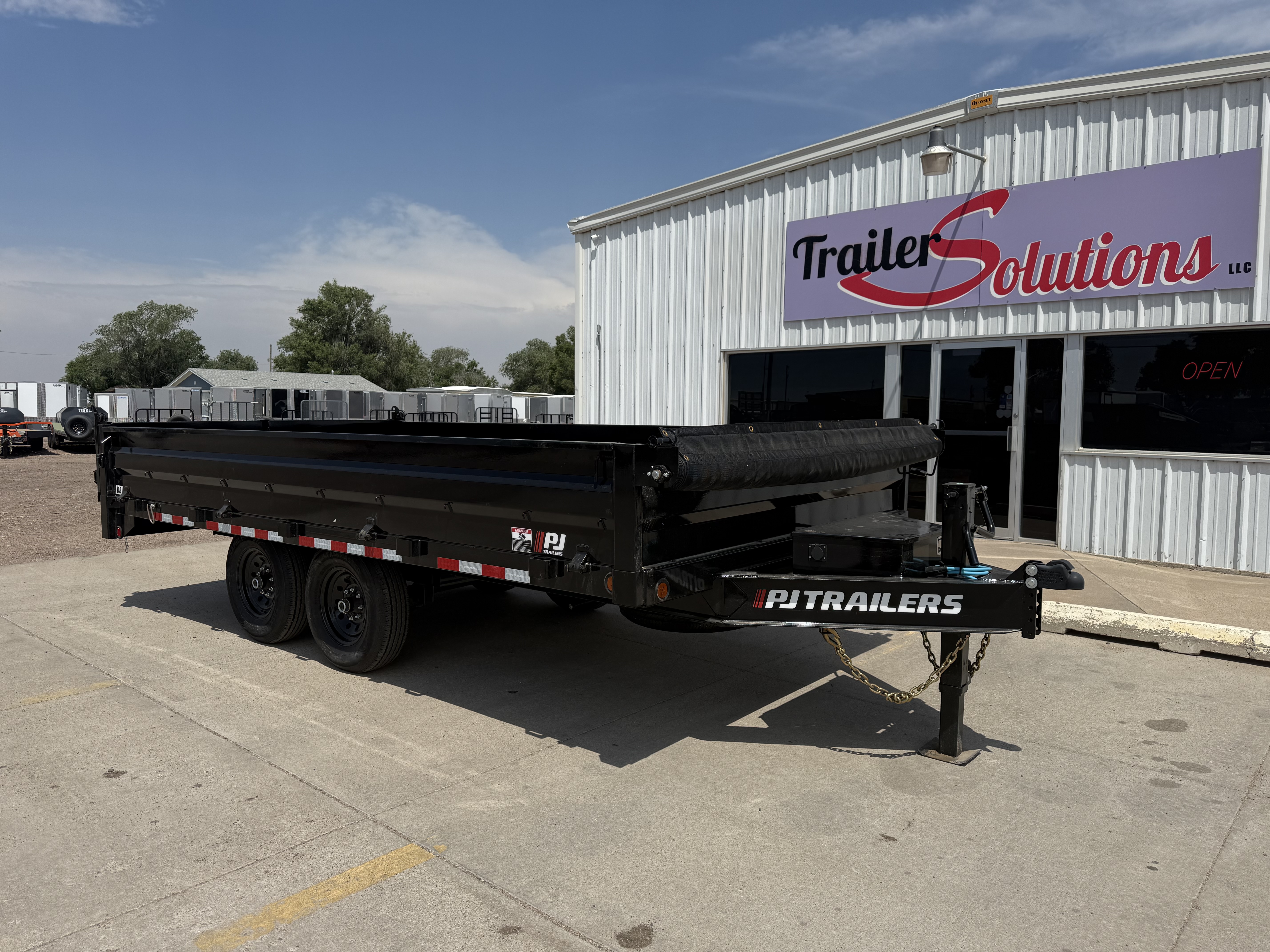 New 2026 PJ Trailers D8162 Dump Trailer