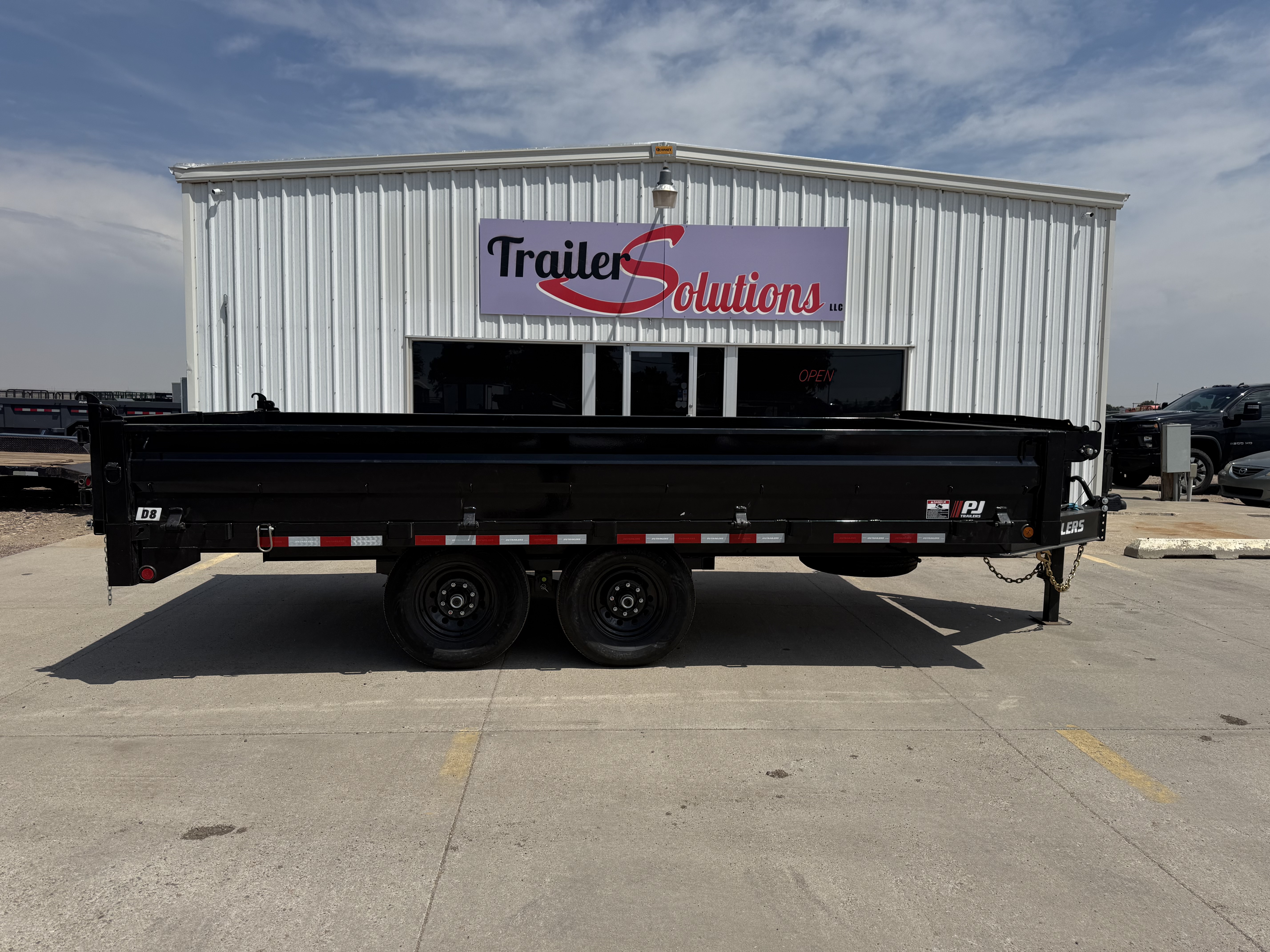 New 2026 PJ Trailers D8162 Dump Trailer
