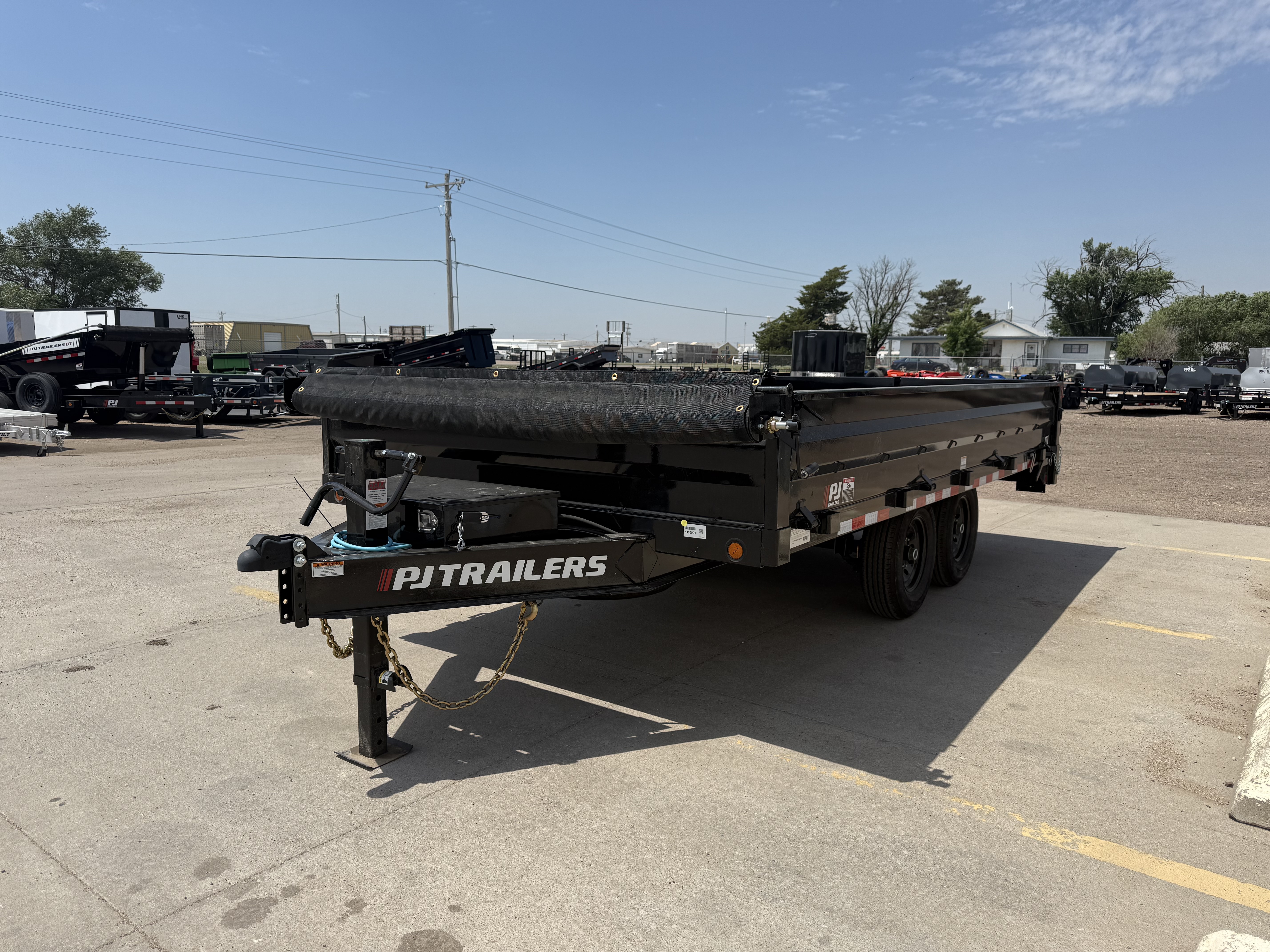 New 2026 PJ Trailers D8162 Dump Trailer