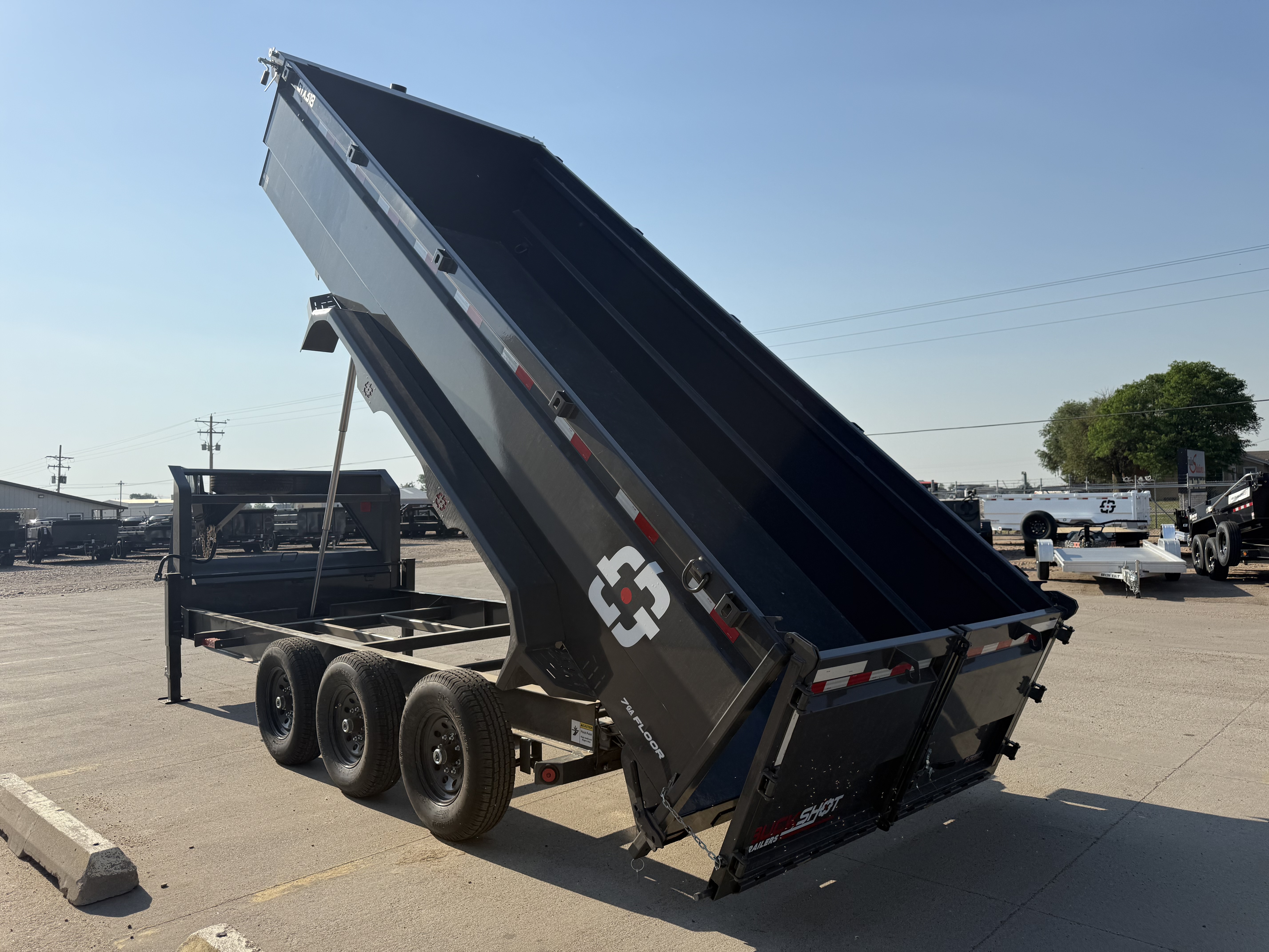 New 2026 Buckshot 83"x18' Triple Axle Telescopic Gooseneck Dump Trailer