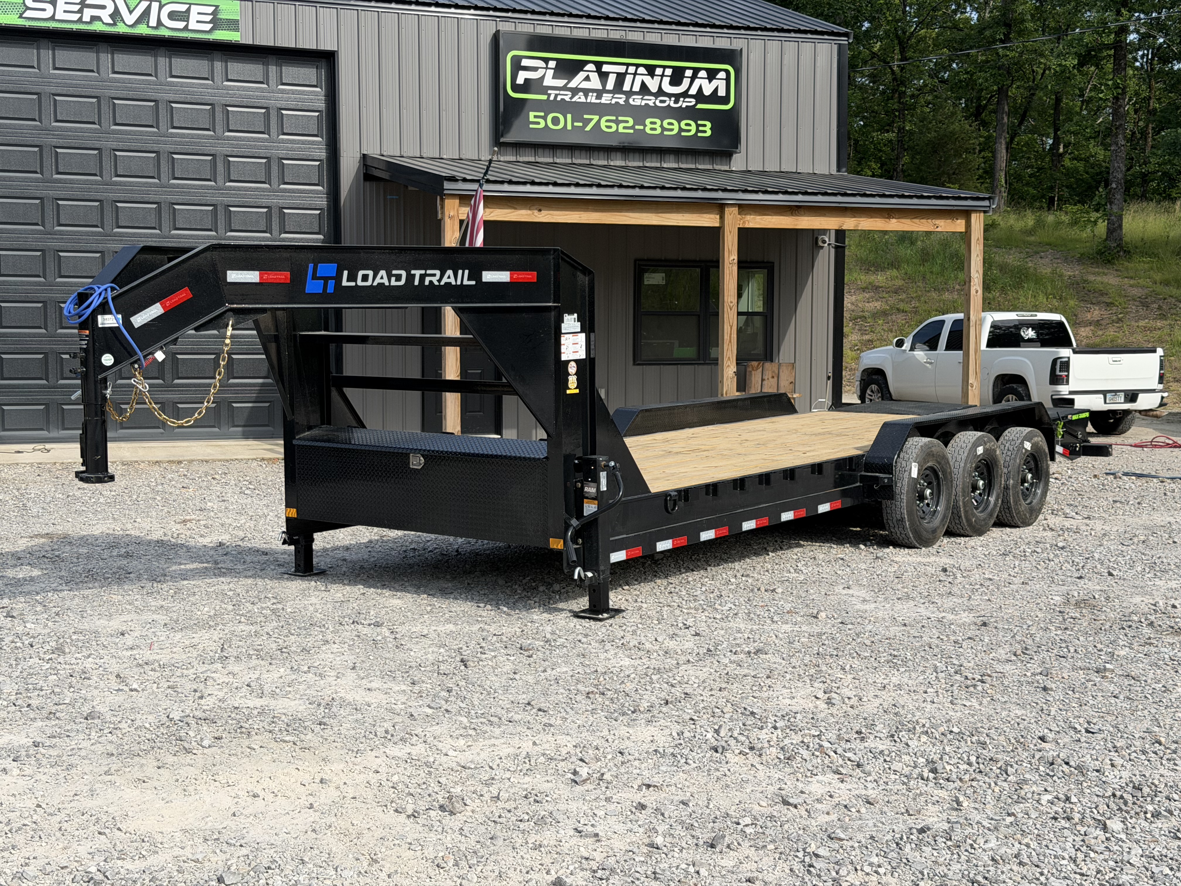 New 2026 Load Trail GC 83X24 21K GVWR MAX RAMPS GOOSENECK 14 PLY TIRES Flatbed Trailer