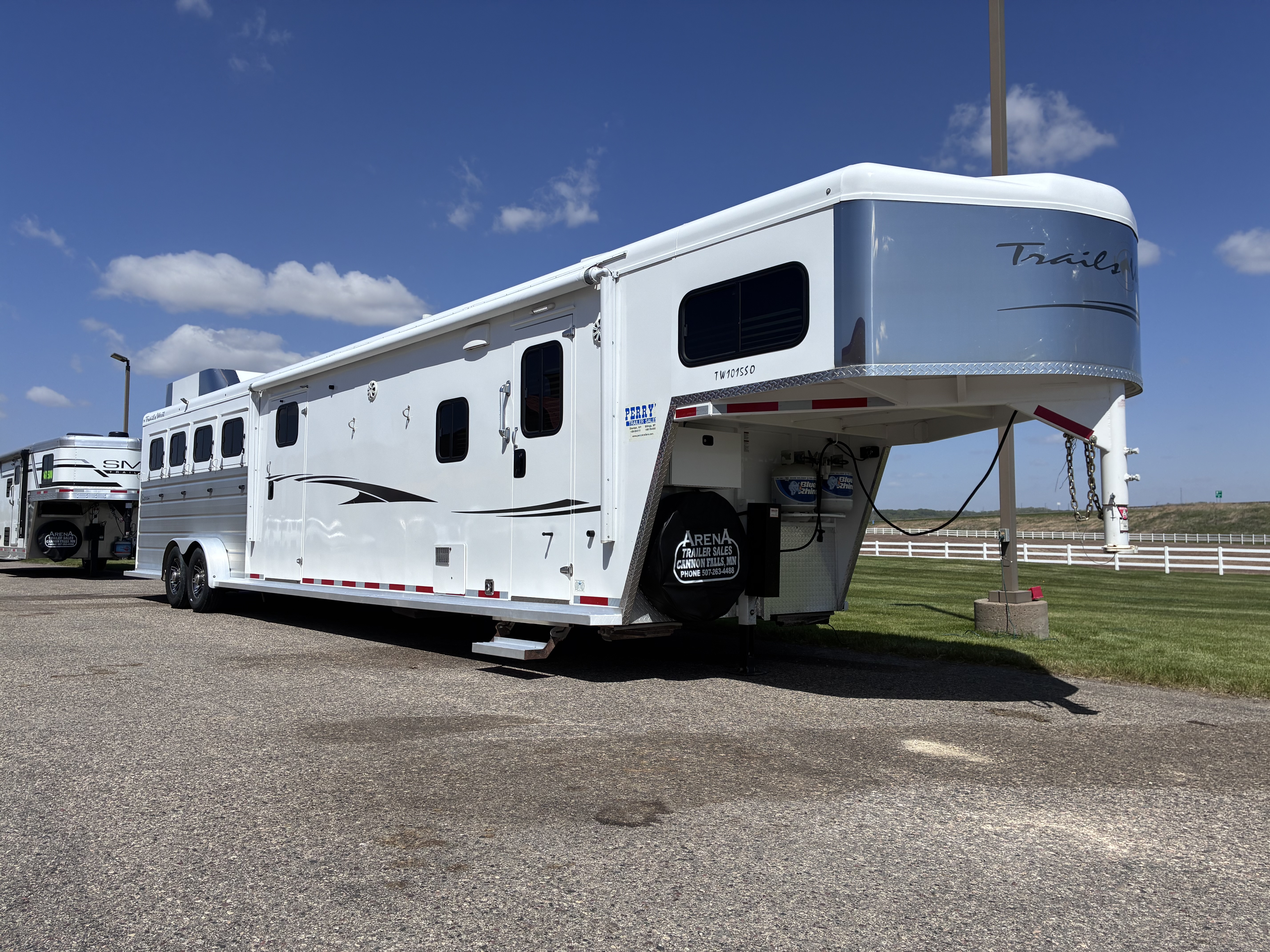 Used 2019 Trails West 5H LQ Horse Trailer