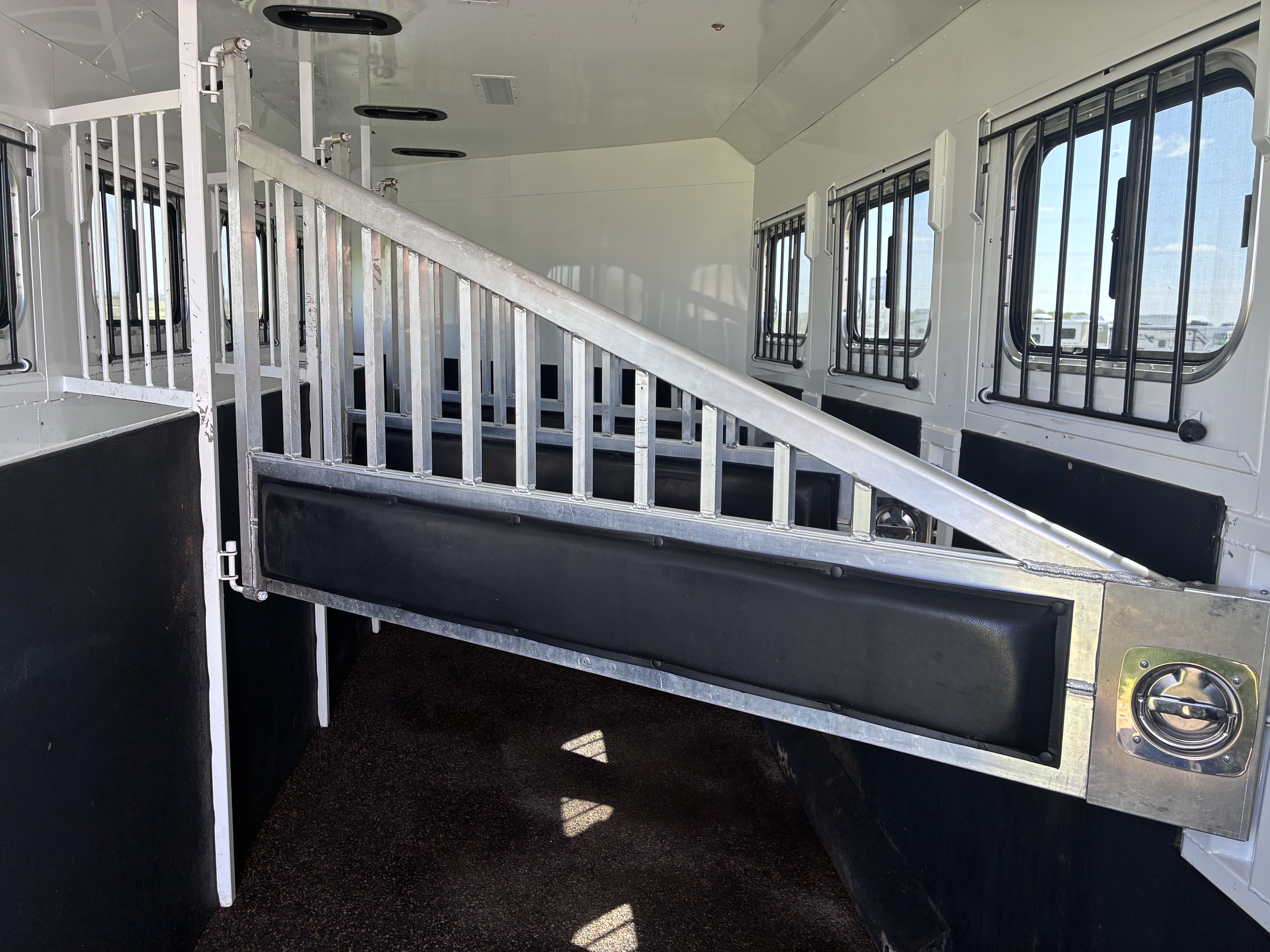 Used 2019 Trails West 5H LQ Horse Trailer