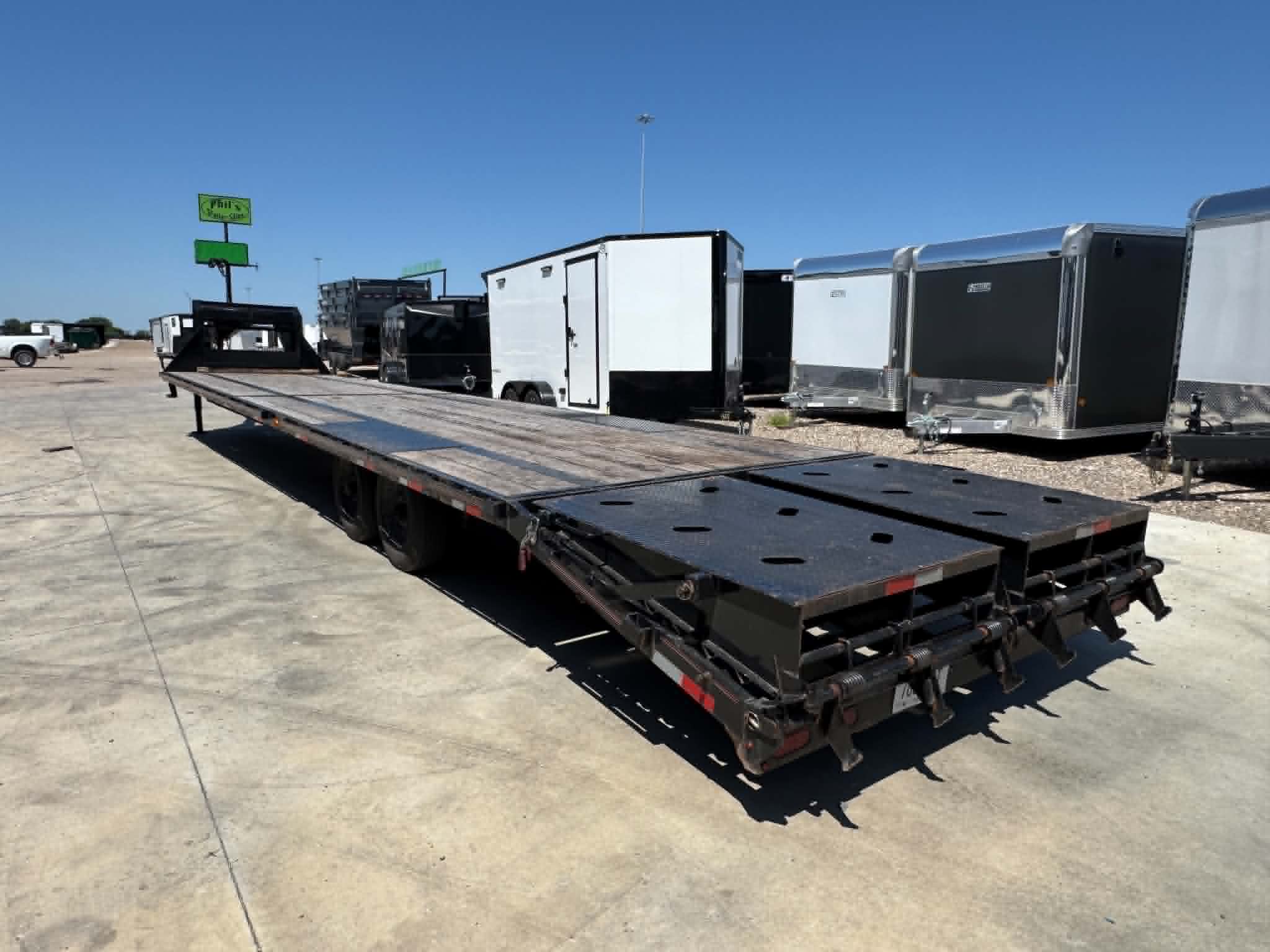 Used USED 2024 102X40 DECK OVER TRAILER HEAVY DUTY 8K AXLES GOOSENECK TRAILER Equipment Trailer MEGA RAMPS