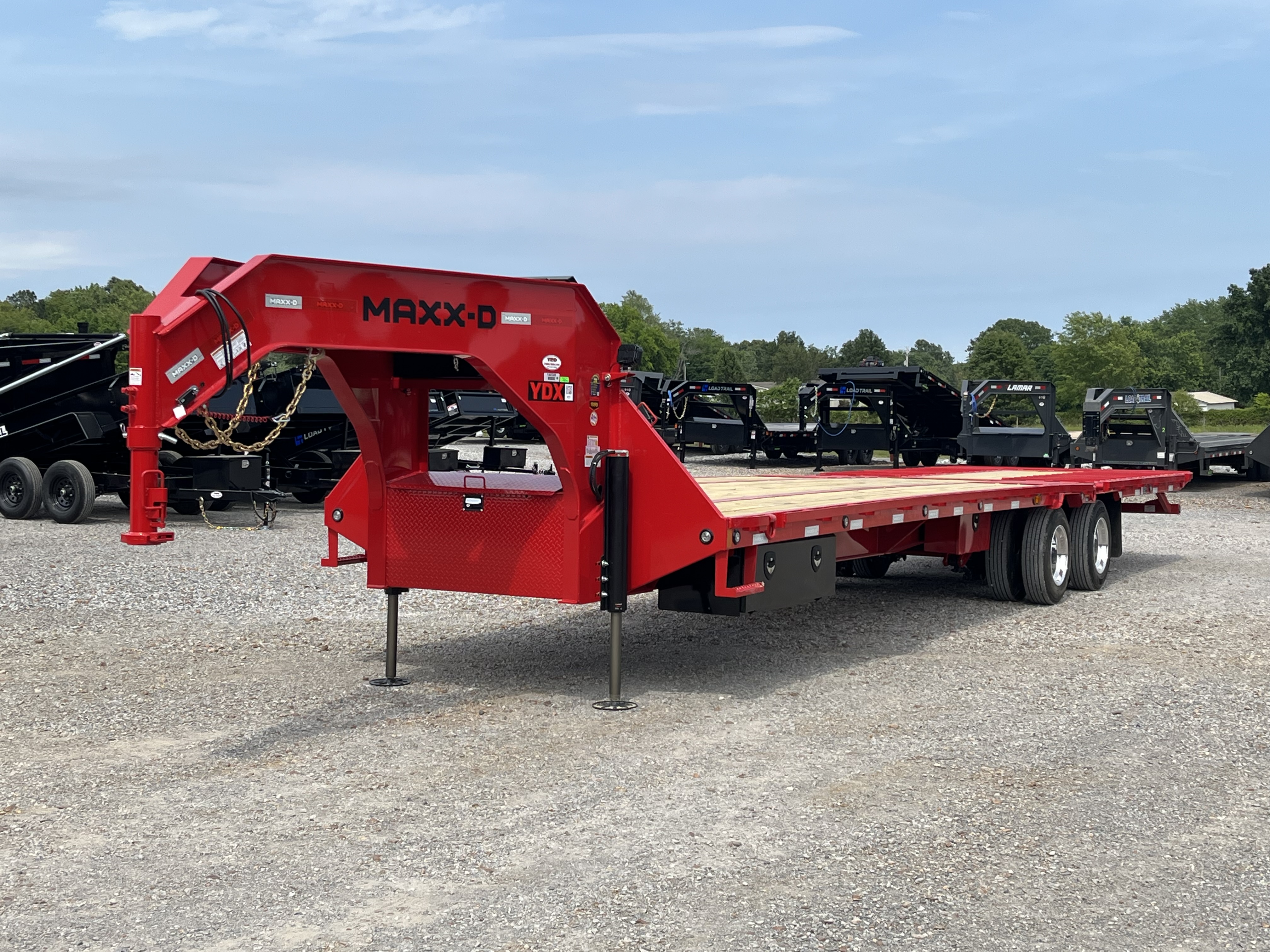 New 2027 MAXXD Hydraulic Dovetail Gooseneck Trailer | 34' x 102' 30K GVWR